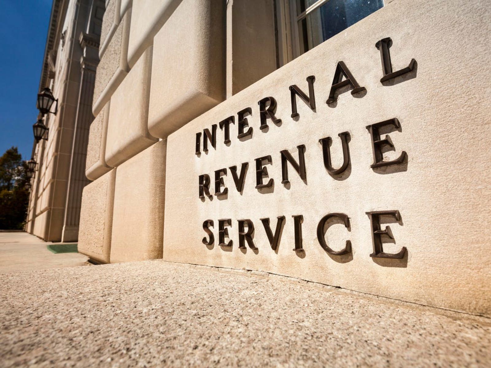 IRS Permanently Extends the Deadline for Providing Form 1095B/1095C